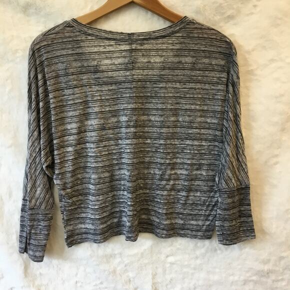BCBGMaxazria Gray Striped Long Sleeve Crop Top - Picture 10 of 12